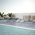 Aelia Luxury アパートホテル 4*