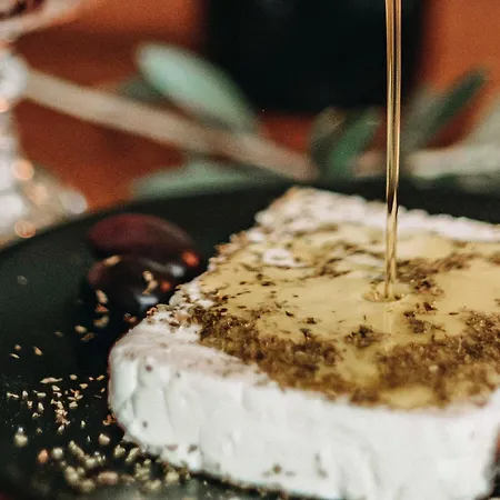 Aelia Luxury Apart-hotel Karterádos