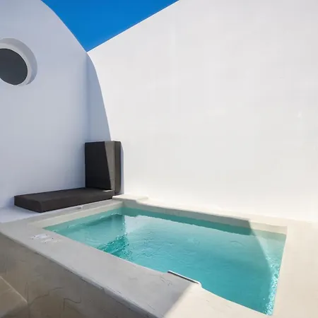 Aelia Luxury Aparthotel 5*