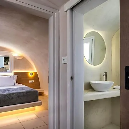 Aelia Luxury Karterados (Santorini)