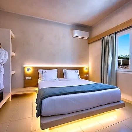 Aparthotel Aelia Luxury Karterados (Santorini)