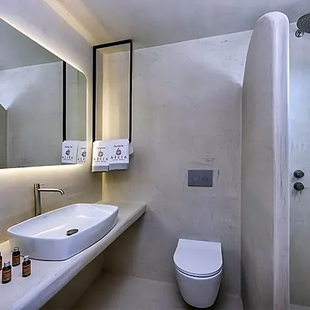 Aelia Luxury Karterados (Santorini)