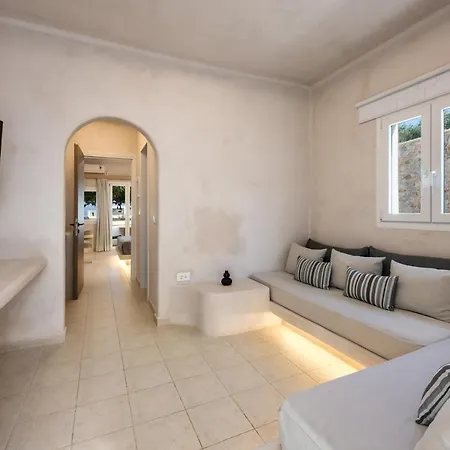 Aelia Luxury Καρτεράδος