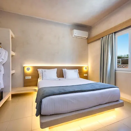 Aelia Luxury Lägenhetshotell 4*