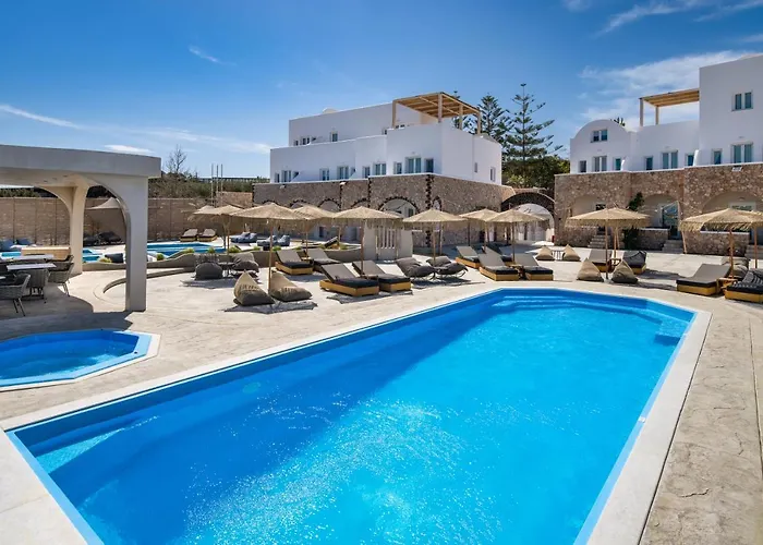 Aelia Luxury Karterados (Santorini)