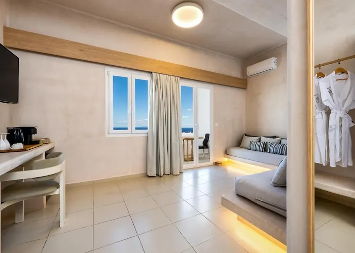 Aelia Luxury Lägenhetshotell 4*