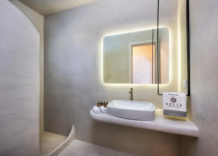 Aelia Luxury Karterados (Santorini)